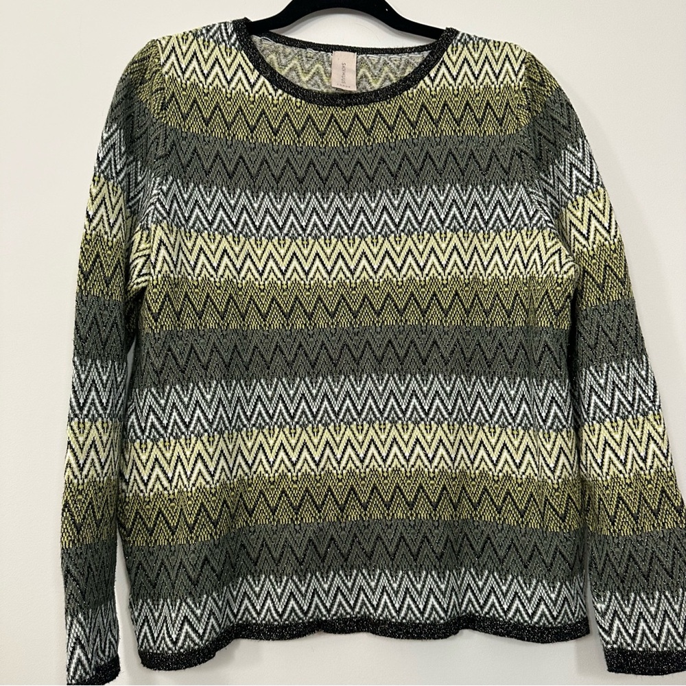Danish brand Skovhuus sweater size large fair isle striped gold accents knit